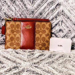 NWT - COACH SMALL WRISTLET IN COLORBLOCK SIGNATURE CANVAS (32445)